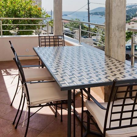 Apartments And Rooms Marija Hvar Town Bagian luar foto