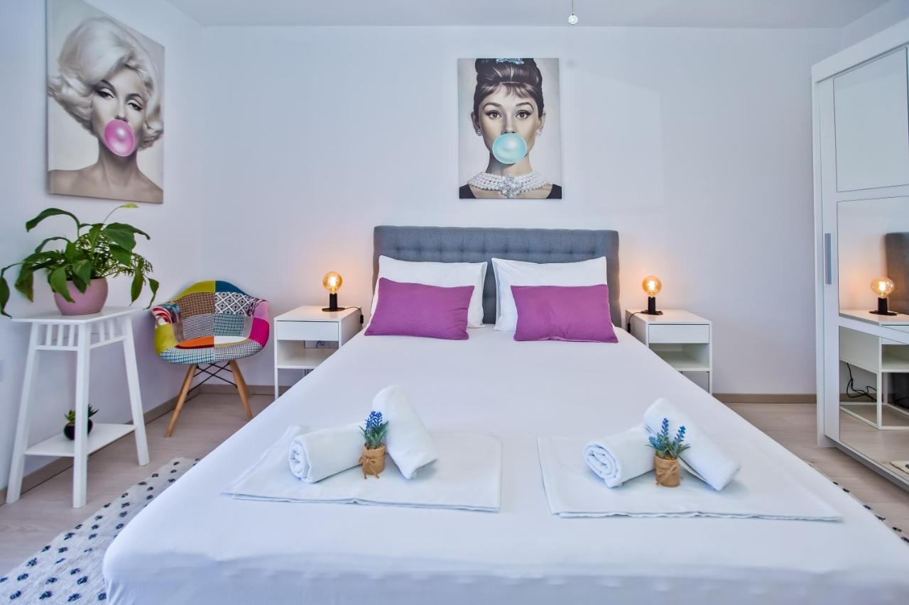 Apartments And Rooms Marija Hvar Town Bagian luar foto