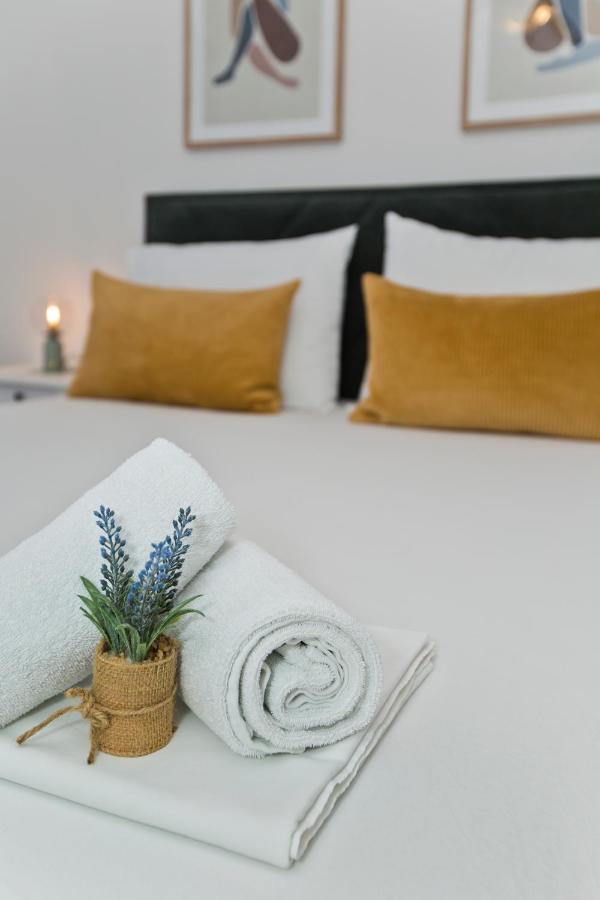 Apartments And Rooms Marija Hvar Town Bagian luar foto